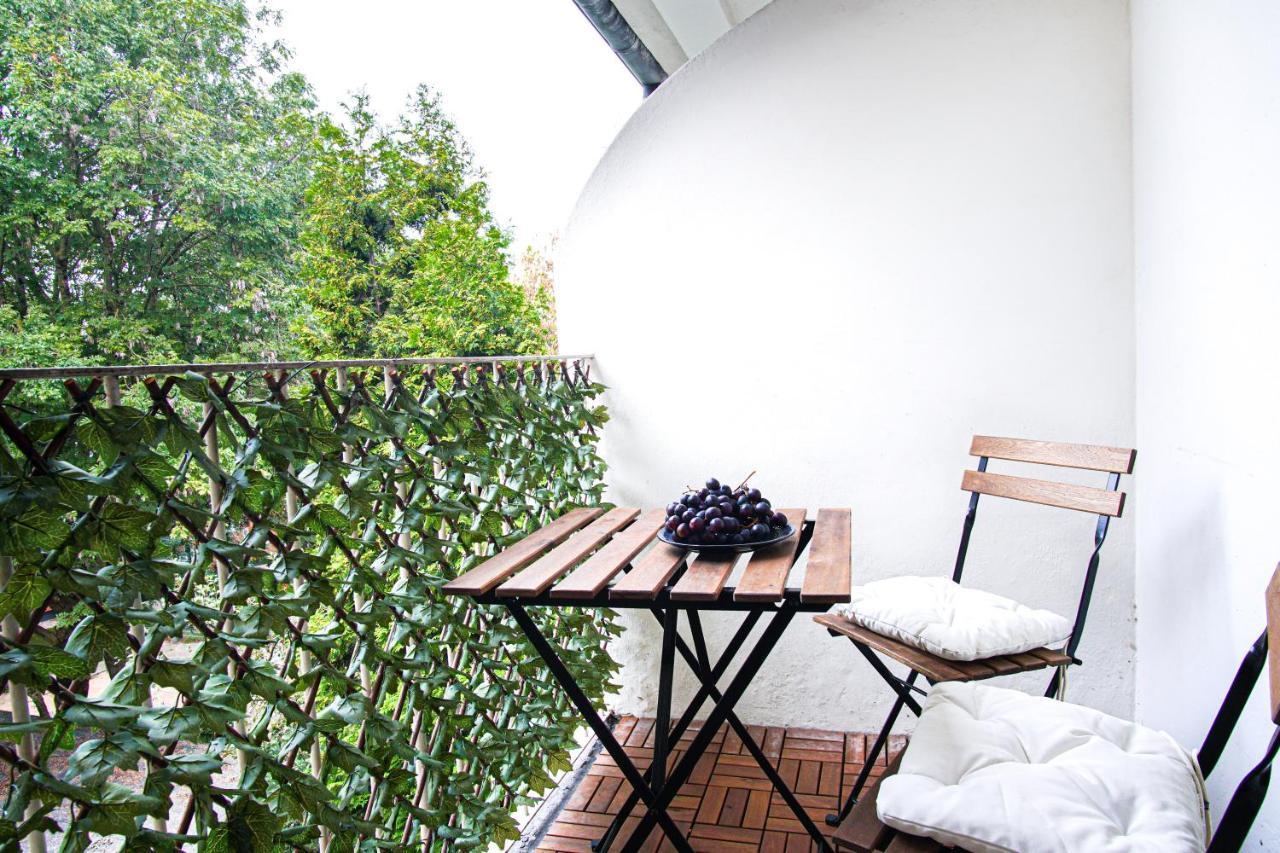 Apartment I Wi-Fi I Parkplatz I Balkon Essenfusion Extérieur photo